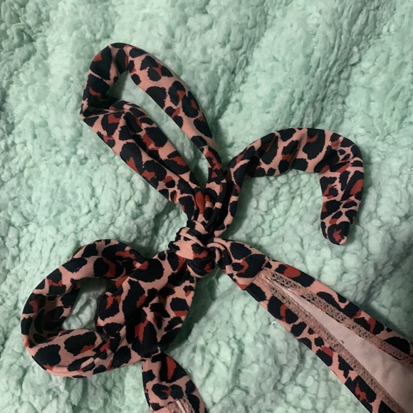 Bathing suit - Picture 7 of 9